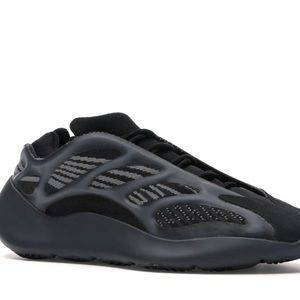 COPY - adidas Yeezy 700 V3